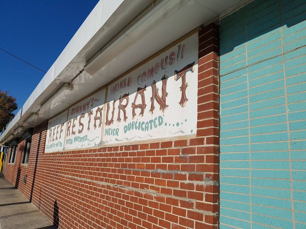 Johnnys Reef | restaurant | 2 City Island Ave, Bronx, NY 10464, USA | 7188852086 OR +1 718-885-2086