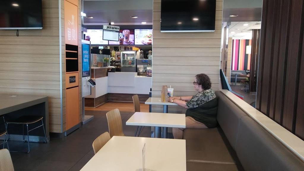 McDonalds | cafe | 2440 Mormon Trek Blvd, Iowa City, IA 52240, USA | 3198341021 OR +1 319-834-1021