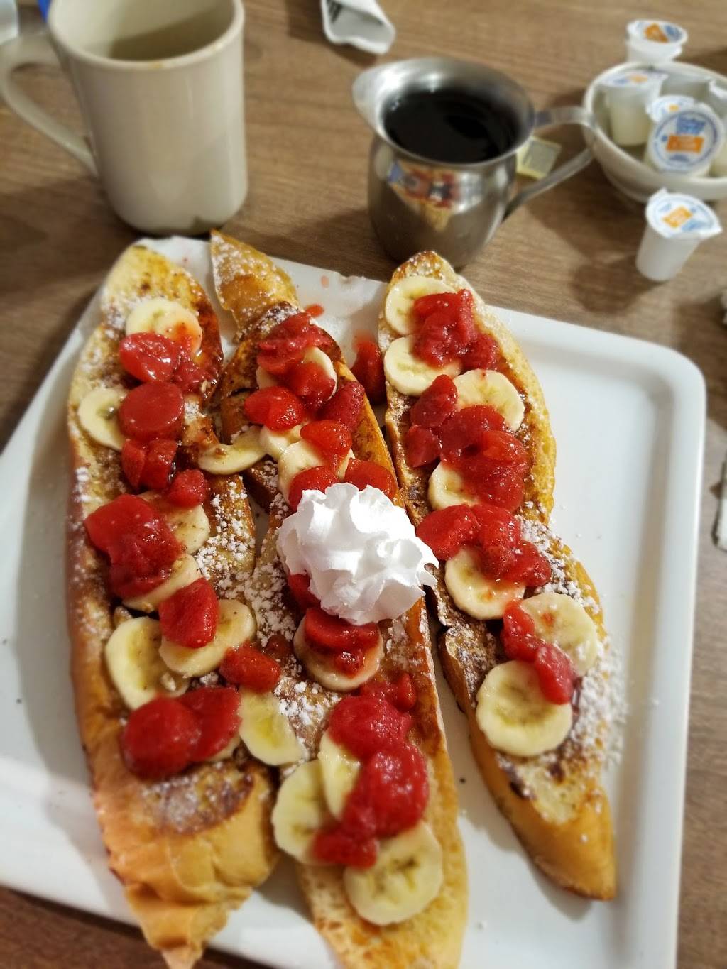 The Broken Egg Cafe | restaurant | 2405 S Hackberry, San Antonio, TX 78210, USA | 2109717782 OR +1 210-971-7782