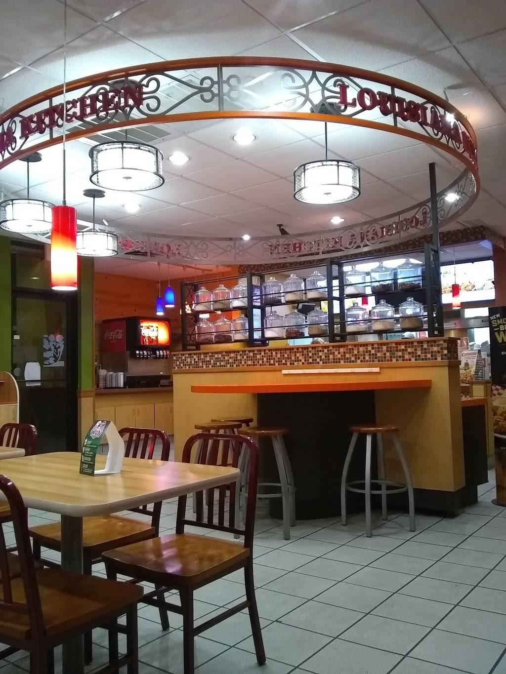 Popeyes Louisiana Kitchen | restaurant | 6102 Ames Ave, Omaha, NE 68104, USA | 4024556331 OR +1 402-455-6331