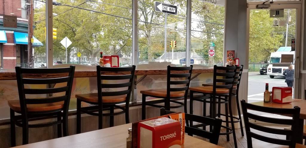 Top Burger | restaurant | 185 Adams St, Newark, NJ 07105, USA | 9735585227 OR +1 973-558-5227