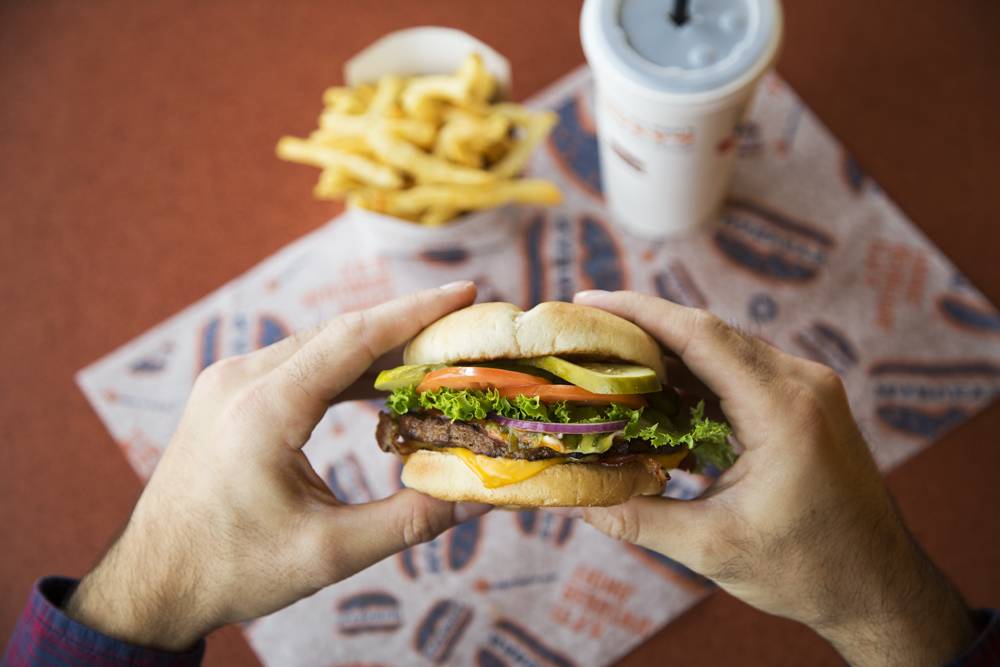 Harveys | restaurant | 101 Queensway East, Simcoe, ON N3Y 4M5, Canada | 5194282878 OR +1 519-428-2878