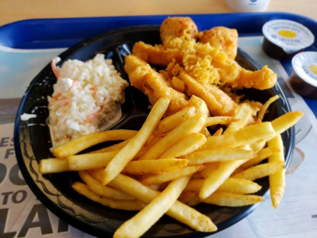 Long John Silvers | restaurant | 2805 Calumet Ave, Valparaiso, IN 46383, USA | 2194647592 OR +1 219-464-7592