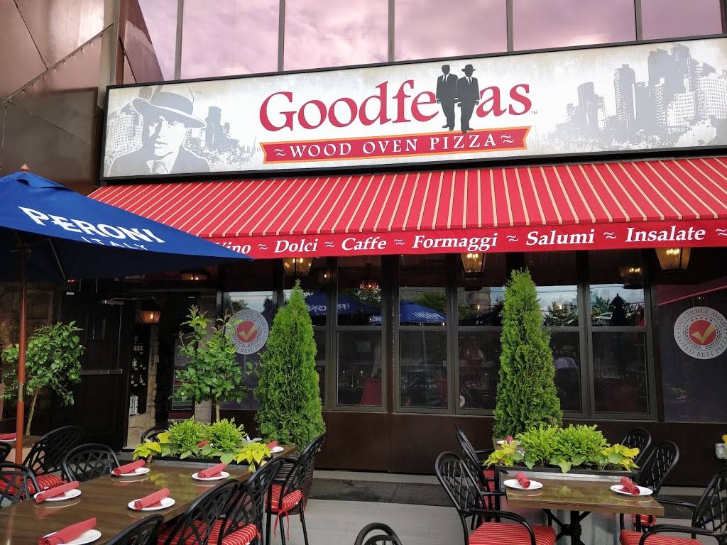 Goodfellas Wood Oven Pizza | restaurant | 50 Burnhamthorpe Rd W, Mississauga, ON L5B 3C2, Canada | 8554335527 OR +1 855-433-5527