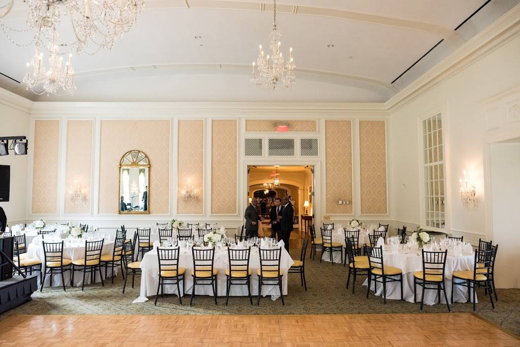 Washington Golf & Country Club | restaurant | 3017 N Glebe Rd, Arlington, VA 22207, USA | 7035244600 OR +1 703-524-4600