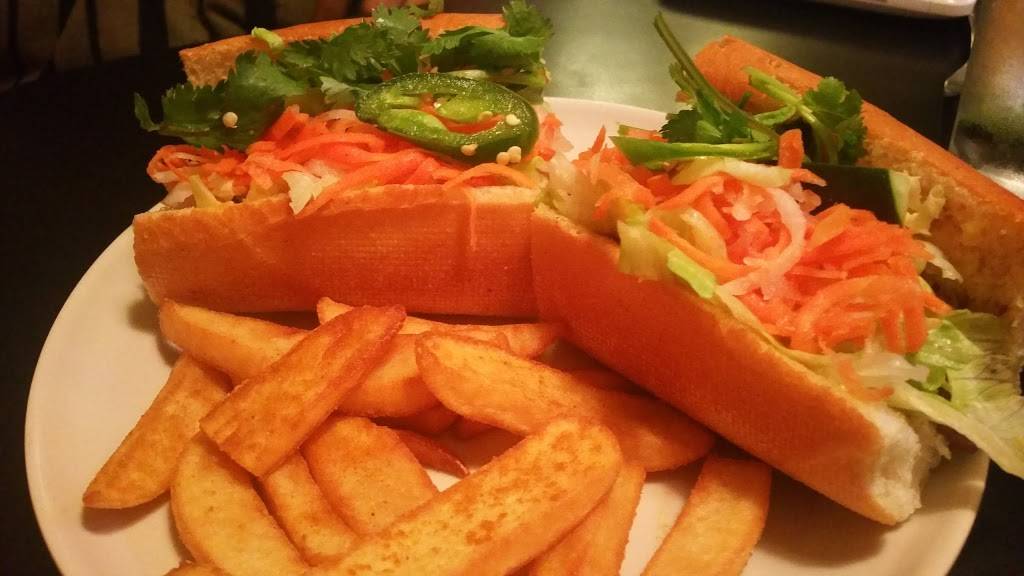 Vietnams Pearl Restaurant | restaurant | 1215 Baker St, Costa Mesa, CA 92626, USA | 7145402212 OR +1 714-540-2212