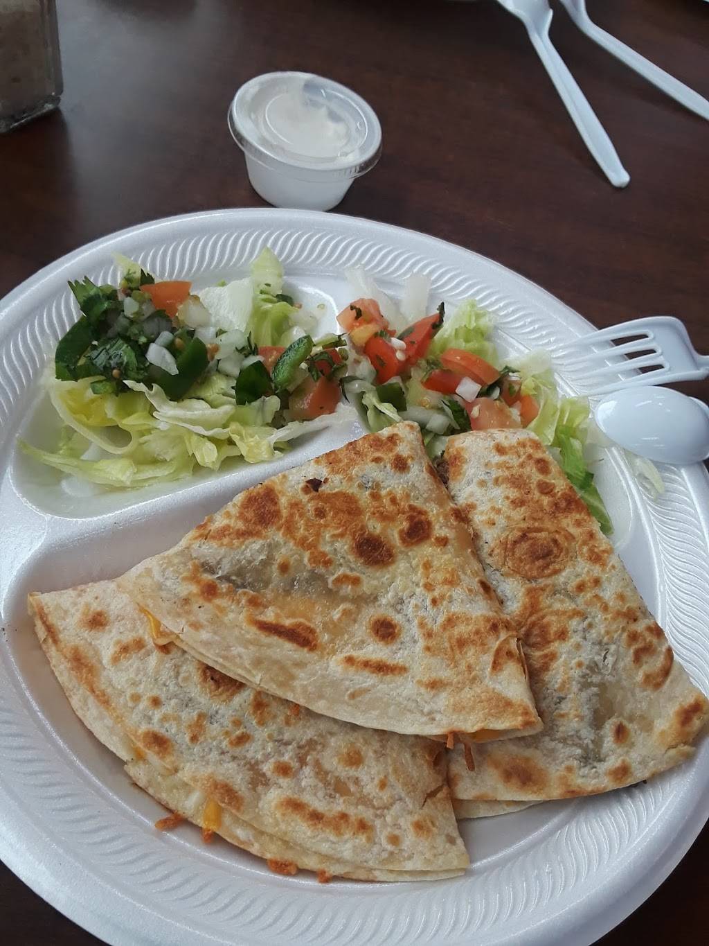 Taqueria Mercedez | restaurant | 877 Stemmons Fwy, Lewisville, TX 75067, USA | 4697633155 OR +1 469-763-3155