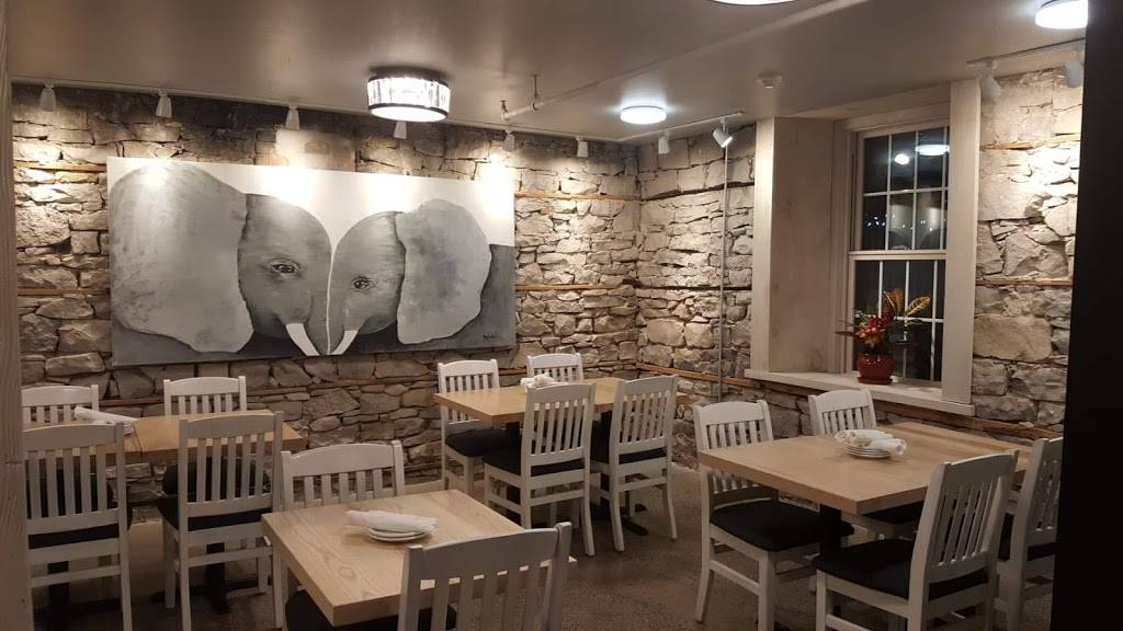 Choun Kitchen | restaurant | 39 Queen St E Unit 102, Cambridge, ON N3C 2A7, Canada | 5192609000 OR +1 519-260-9000