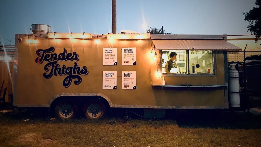 Tender Thighs | restaurant | 5500 S Congress Ave, Austin, TX 78745, USA | 7373330275 OR +1 737-333-0275