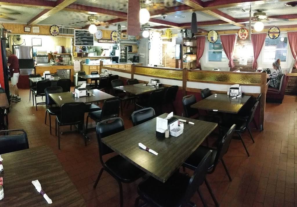 Chic-A-Dee Cafe | restaurant | 3036 SE 6th Ave, Topeka, KS 66607, USA | 7852330216 OR +1 785-233-0216
