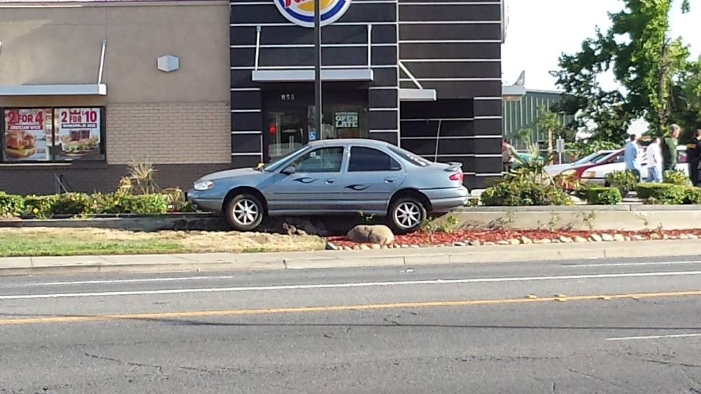 Burger King | restaurant | 855 Oro Dam Blvd W E, Oroville, CA 95965, USA | 5305329232 OR +1 530-532-9232