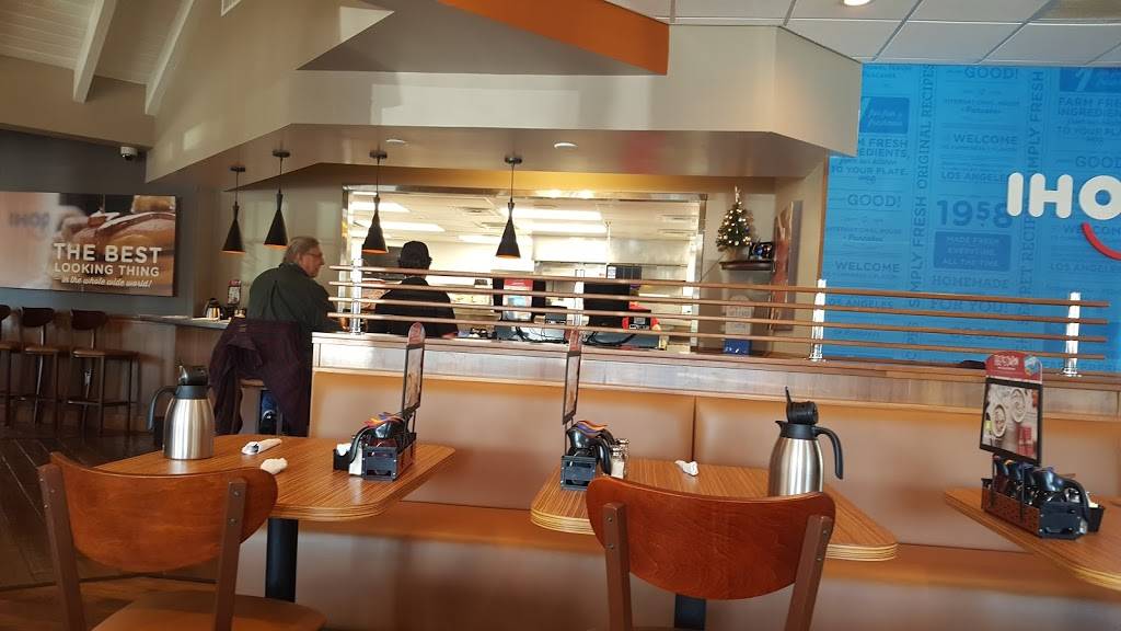 IHOP | restaurant | 408 E Bearss Ave, Tampa, FL 33613, USA | 8139602679 OR +1 813-960-2679