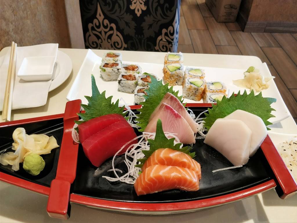 Panida Thai & Sushi Bar | restaurant | 15106 Frederick Rd, Rockville, MD 20850, USA | 3012516689 OR +1 301-251-6689