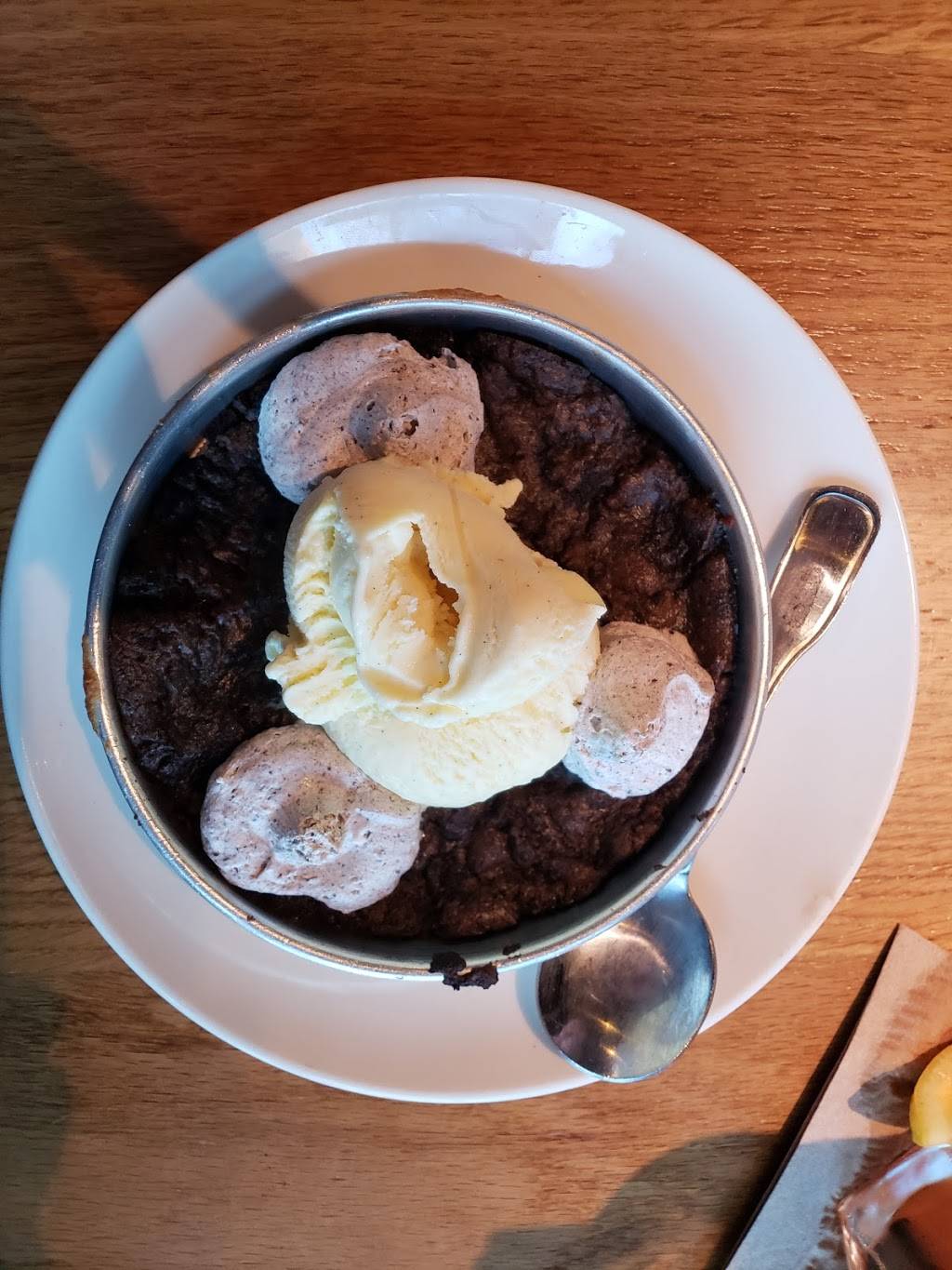 Carolina Ale House | restaurant | 2240 Walnut St, Cary, NC 27518, USA | 9198549444 OR +1 919-854-9444