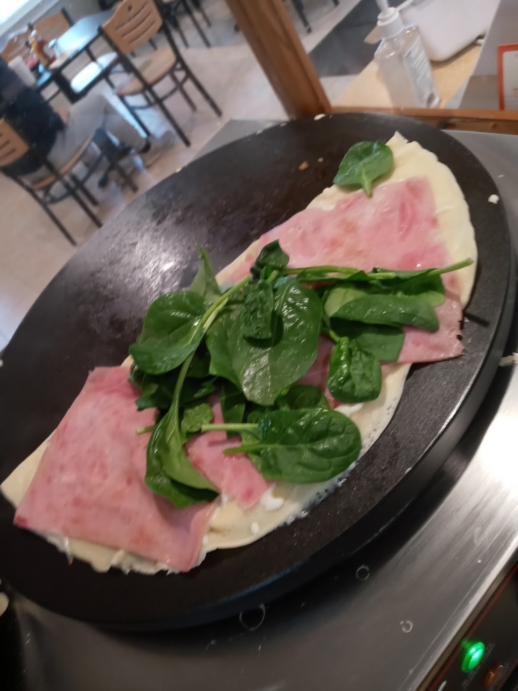 Crazy Deli Crepes cafe | cafe | 494 W Baltimore Pike, West Grove, PA 19390, USA | 6103455629 OR +1 610-345-5629