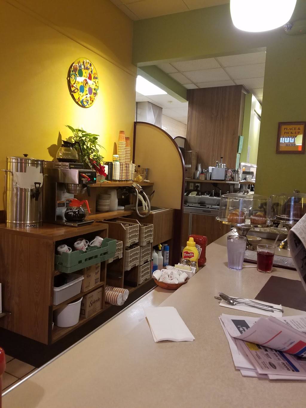 Jims at The Mall | restaurant | 362 Greece Ridge Center Dr, Rochester, NY 14626, USA | 5852275520 OR +1 585-227-5520