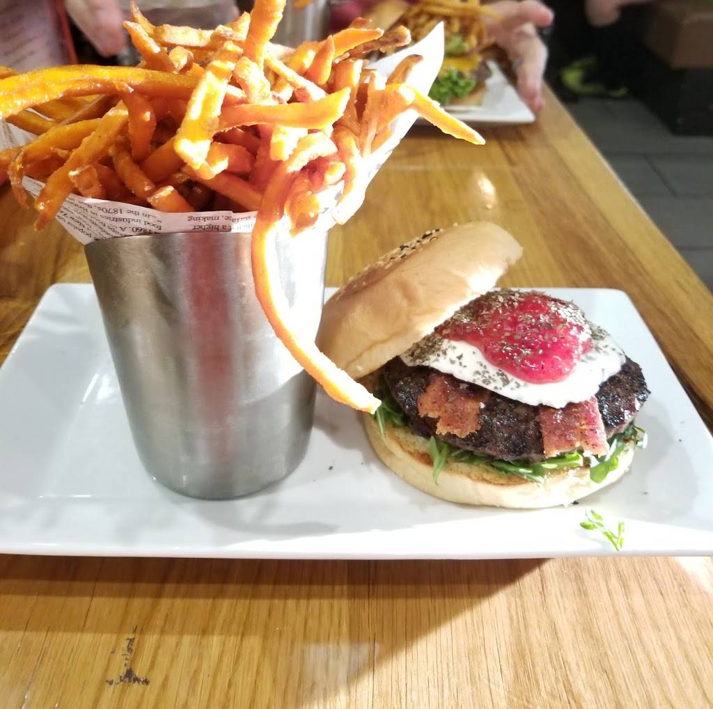 Blacow Burger | restaurant | 1646 SC-160 #106, Fort Mill, SC 29708, USA | 8035471122 OR +1 803-547-1122