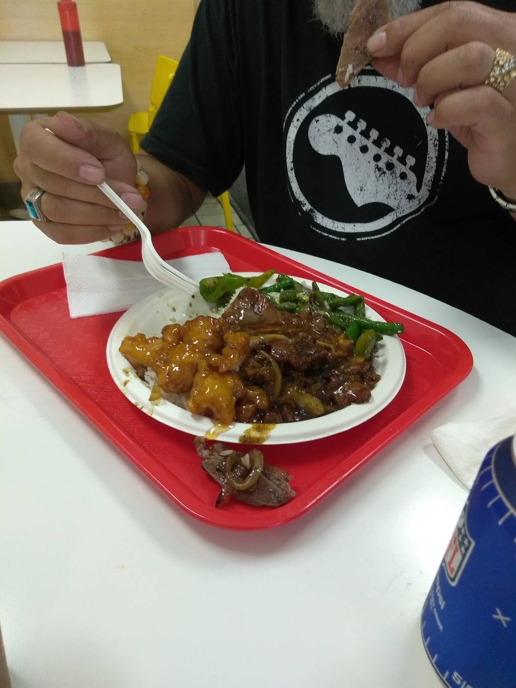 Chase Luck Bakery | restaurant | 1325 Ocean Ave, San Francisco, CA 94112, USA | 4157695983 OR +1 415-769-5983