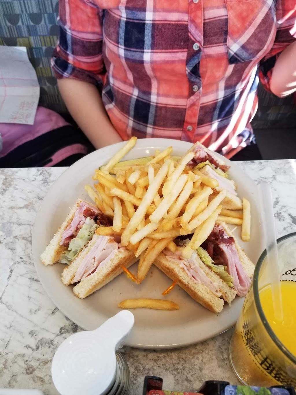 Pops Diner Co. | restaurant | 5720 Northampton Blvd, Virginia Beach, VA 23455, USA | 7572269450 OR +1 757-226-9450