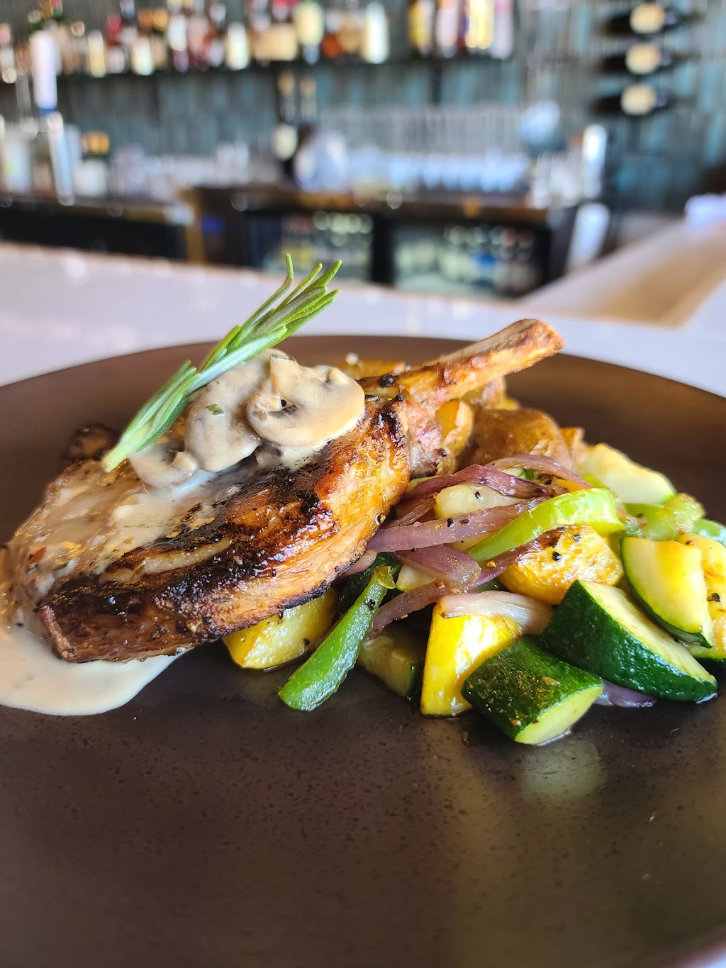 Urban Salt Kitchen & Bar | restaurant | 23 W Beauregard Ave, San Angelo, TX 76903, USA | 3253746083 OR +1 325-374-6083