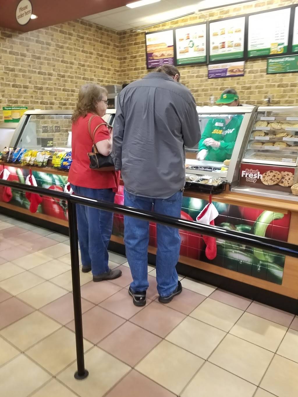 Subway | restaurant | 3555 Vine St, Middletown, PA 17057, USA | 7179481844 OR +1 717-948-1844