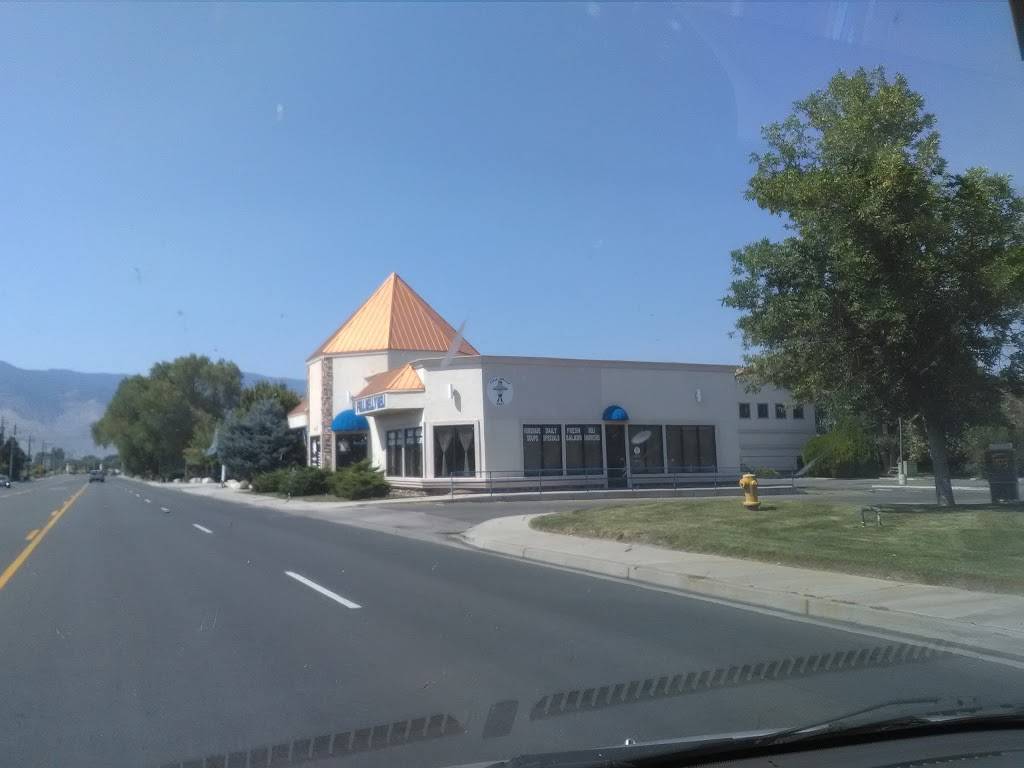 Full Belly Deli | restaurant | 1659 US-395, Minden, NV 89423, USA | 7757825430 OR +1 775-782-5430