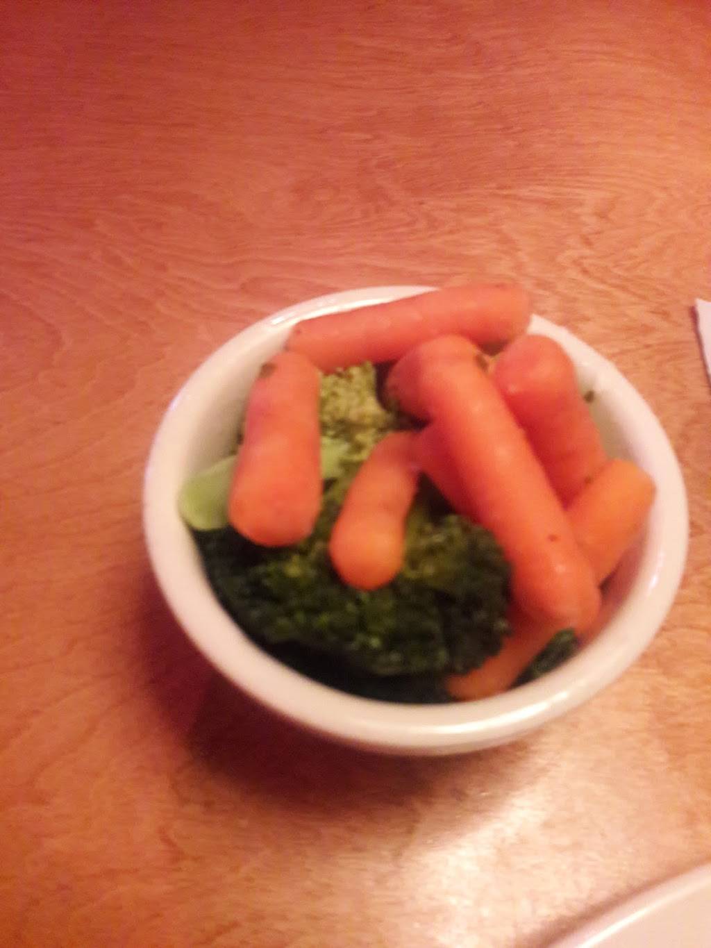 Texas Roadhouse | restaurant | 2351 Clover Basin Dr, Longmont, CO 80503, USA | 3037741491 OR +1 303-774-1491