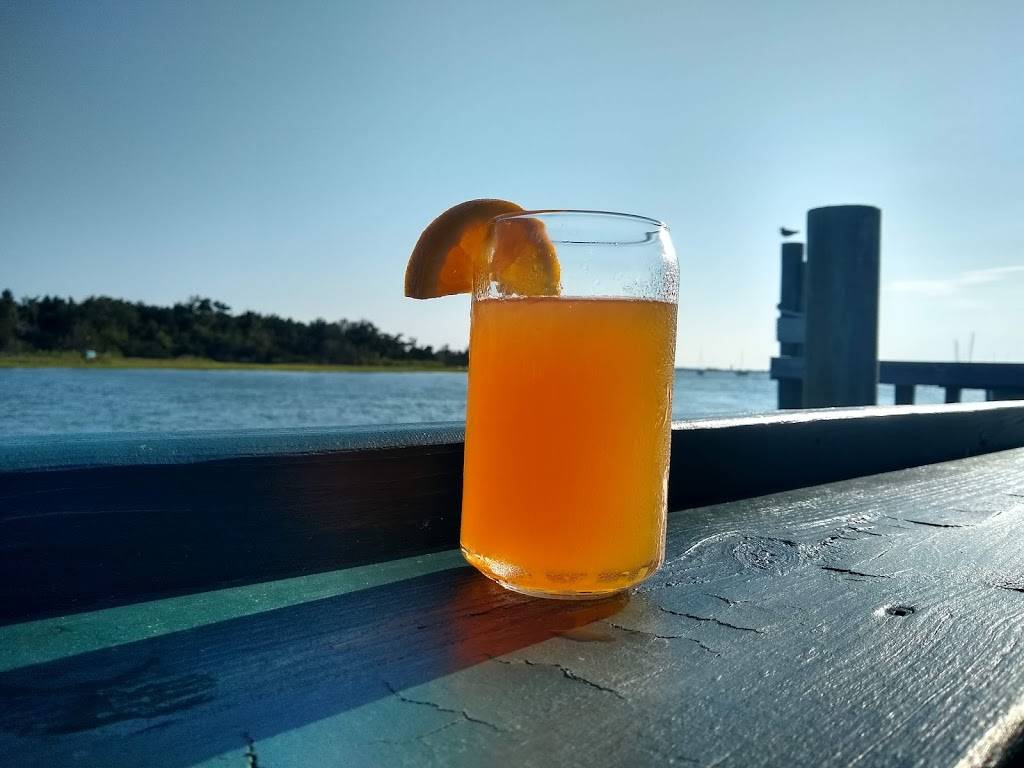 Ruddy Duck Tavern | restaurant | 509 Evans St, Morehead City, NC 28557, USA | 2527267500 OR +1 252-726-7500