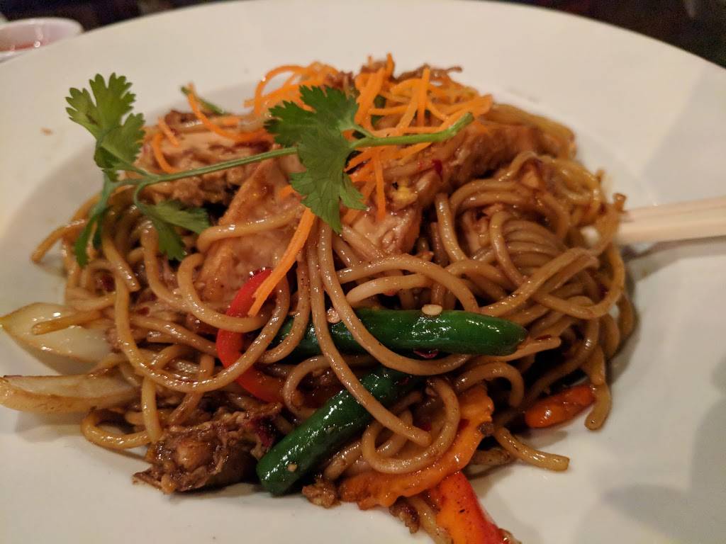 Thais Thumbz Urban Kitchen | restaurant | 3610 Shire Blvd #112, Richardson, TX 75082, USA | 9724232444 OR +1 972-423-2444