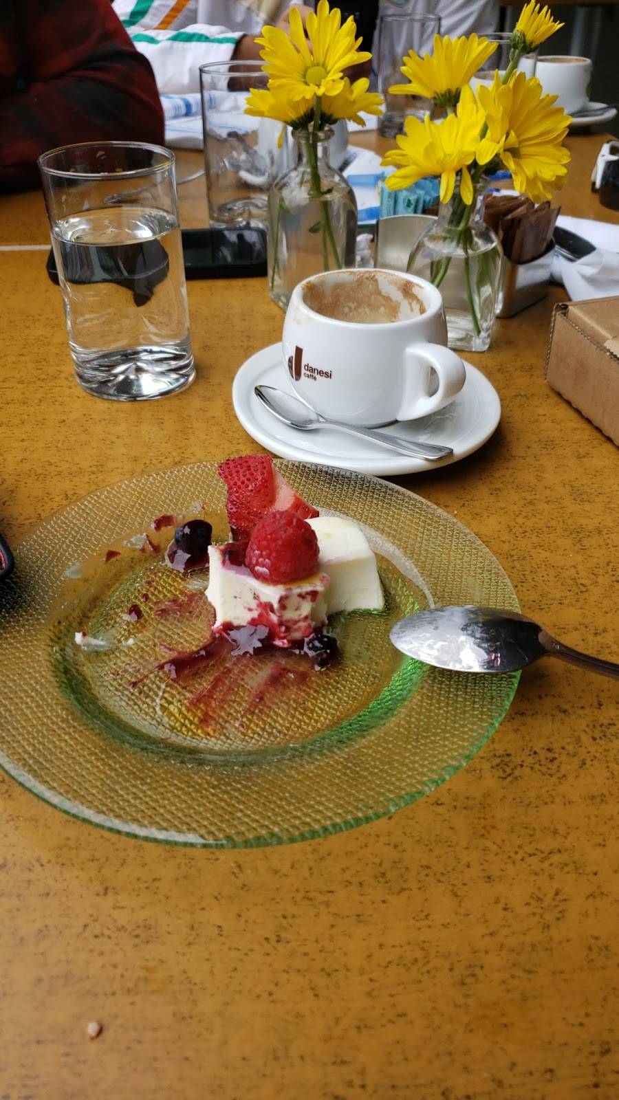 cinque terre west osteria | restaurant | 970 Monument St #110, Pacific Palisades, CA 90272, USA | 3104540709 OR +1 310-454-0709