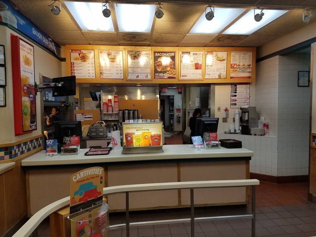 Wendys | restaurant | 587 S Enota Dr NE, Gainesville, GA 30501, USA | 7705311800 OR +1 770-531-1800