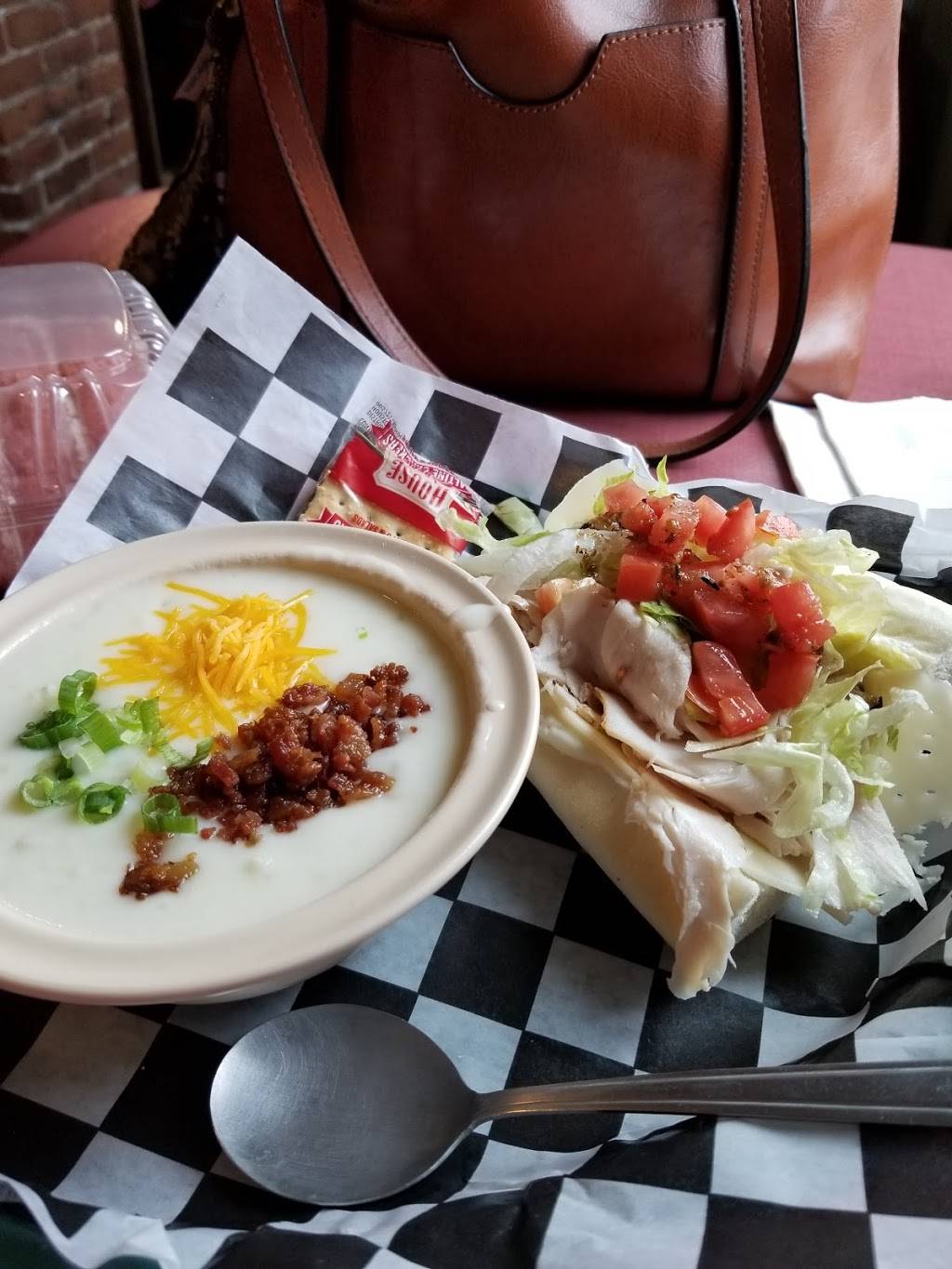 Deli on the Square | Bogies Delicatessen Midtown | restaurant | 2098 Lasalle Pl, Memphis, TN 38104, USA | 9012720022 OR +1 901-272-0022