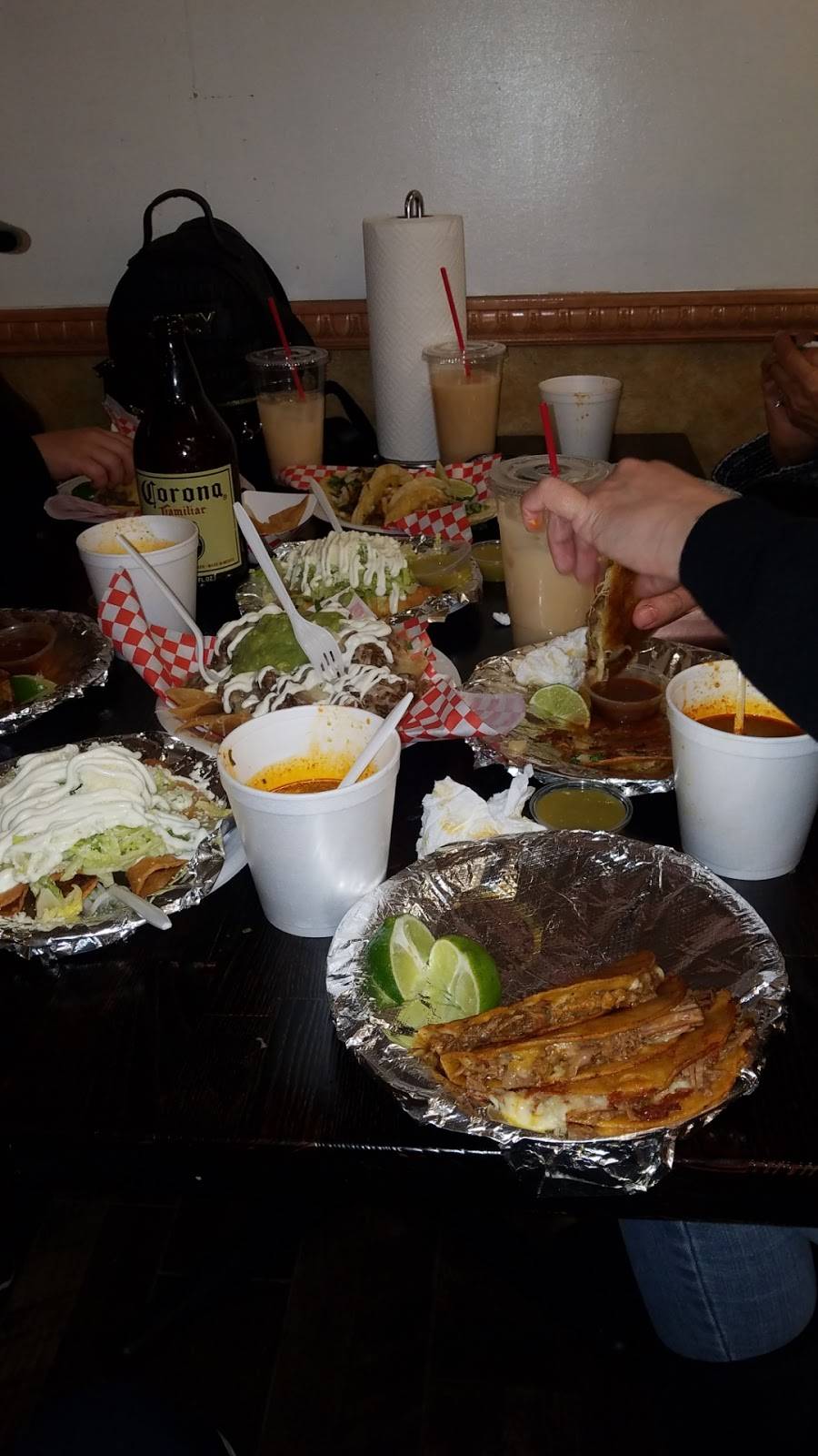 Tacos el Goloso | restaurant | 1212 W Anaheim St, Harbor City, CA 90710, USA | 4242634713 OR +1 424-263-4713