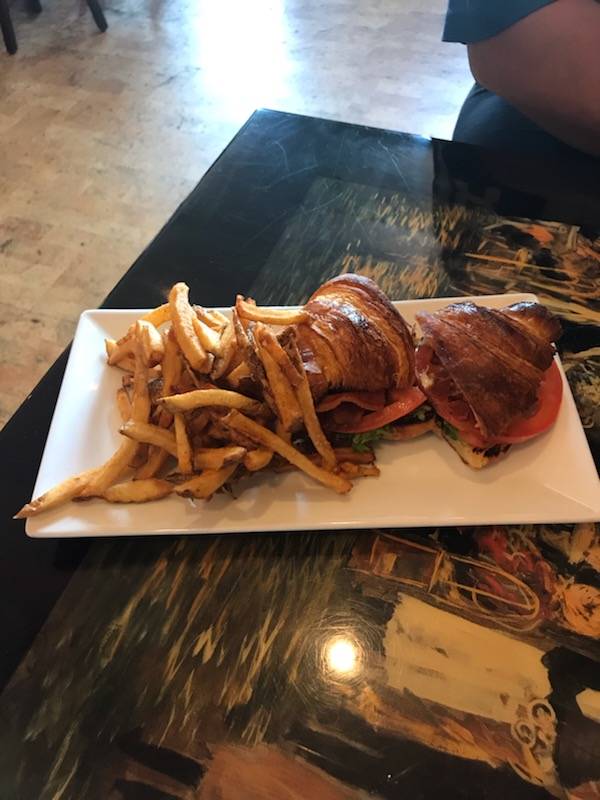 Vin205 Bistro | restaurant | 205 S Stratford Rd N1, Winston-Salem, NC 27103, USA | 3367658175 OR +1 336-765-8175