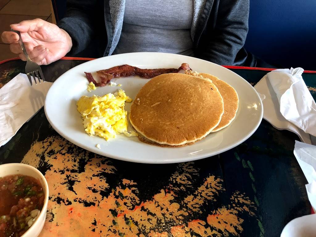 Del Mar Mexican Seafood Bar & Grill | restaurant | 17509 Foothill Blvd, Fontana, CA 92335, USA | 9094284716 OR +1 909-428-4716