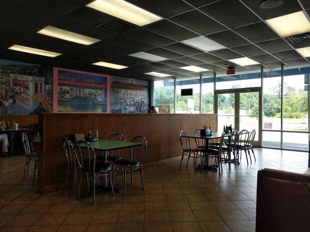 Hwy 55 Burgers Shakes & Fries | restaurant | 104 Columbus Corners Dr, Whiteville, NC 28472, USA | 9106414160 OR +1 910-641-4160