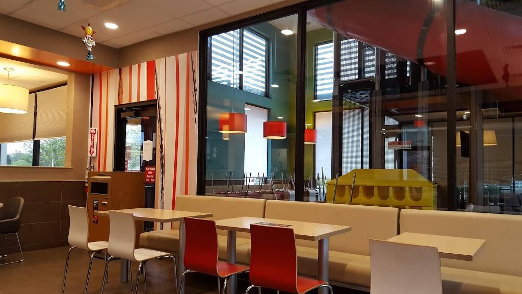 McDonalds | cafe | 2559 Chino Hills Pkwy, Chino Hills, CA 91709, USA | 9096064800 OR +1 909-606-4800