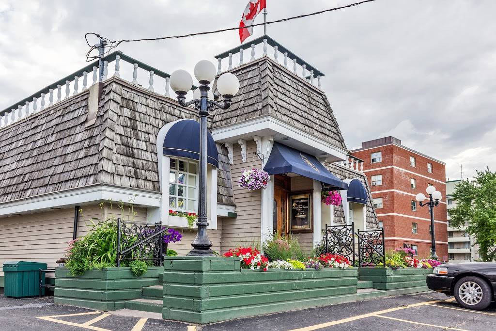 Peters Fine Dining | restaurant | 5701 Hwy 7, Markham, ON L3P 1B1, Canada | 9052949039 OR +1 905-294-9039