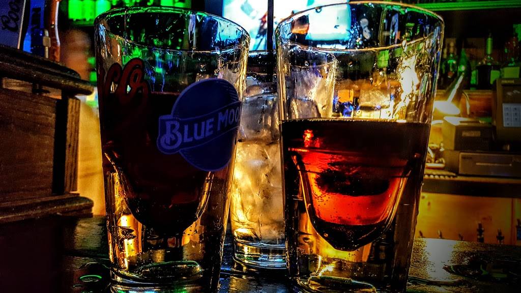 Molly Magees | night club | 241 Castro St, Mountain View, CA 94041, USA | 6509610108 OR +1 650-961-0108