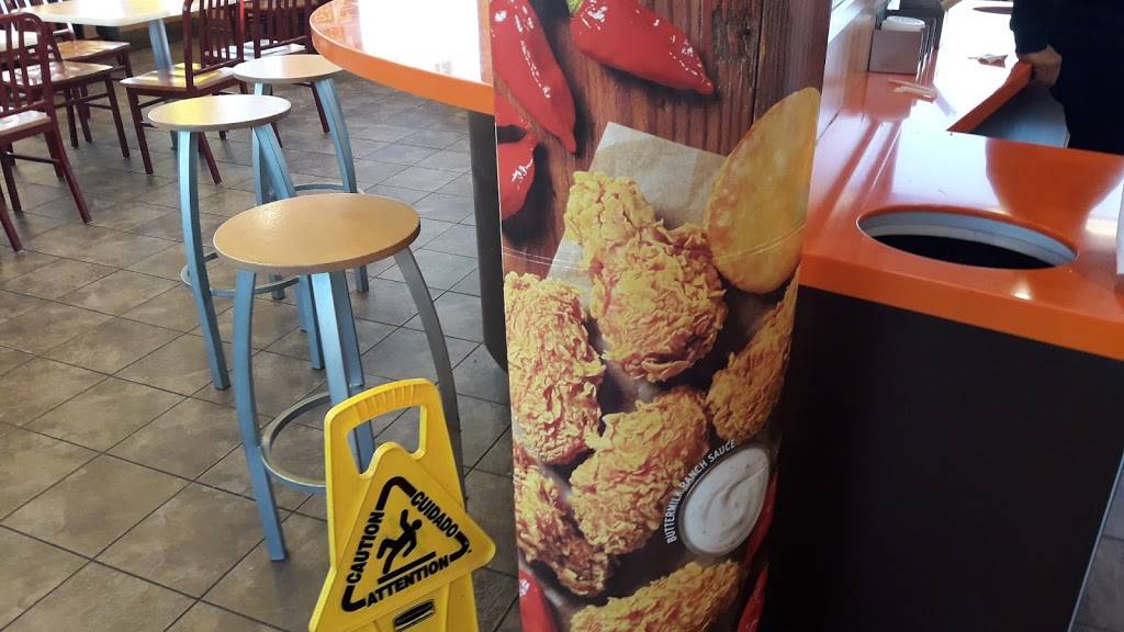 Popeyes Louisiana Kitchen | restaurant | 498 E 4th St, Perris, CA 92570, USA | 9519439225 OR +1 951-943-9225