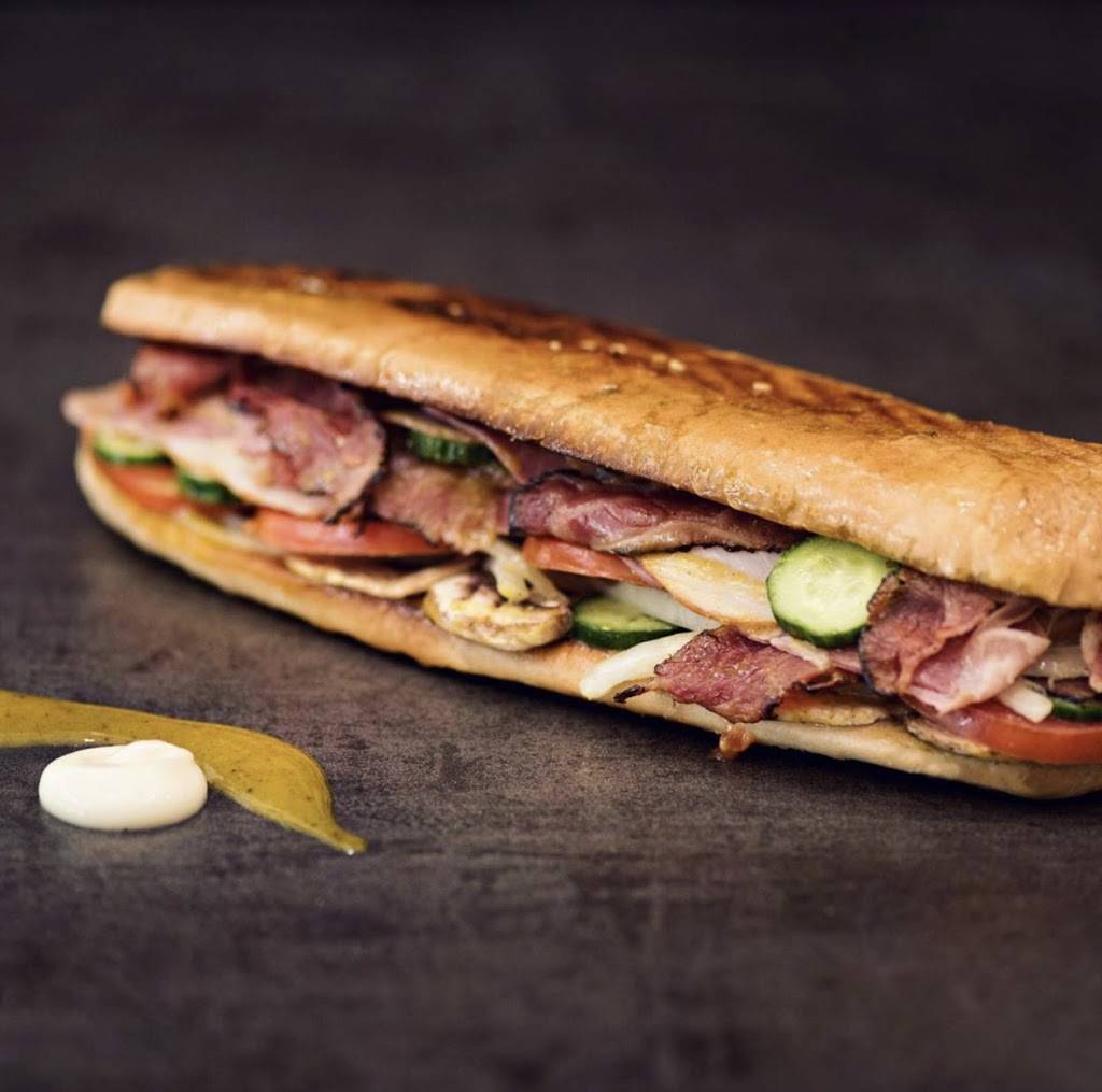 Panino | restaurant | 437 NY-52, Woodbourne, NY 12788, USA | 8456402410 OR +1 845-640-2410