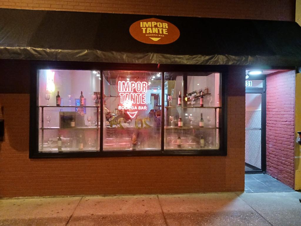 Importante Bodega Bar | restaurant | 3031 W Cary St, Richmond, VA 23221, USA | 8044472986 OR +1 804-447-2986