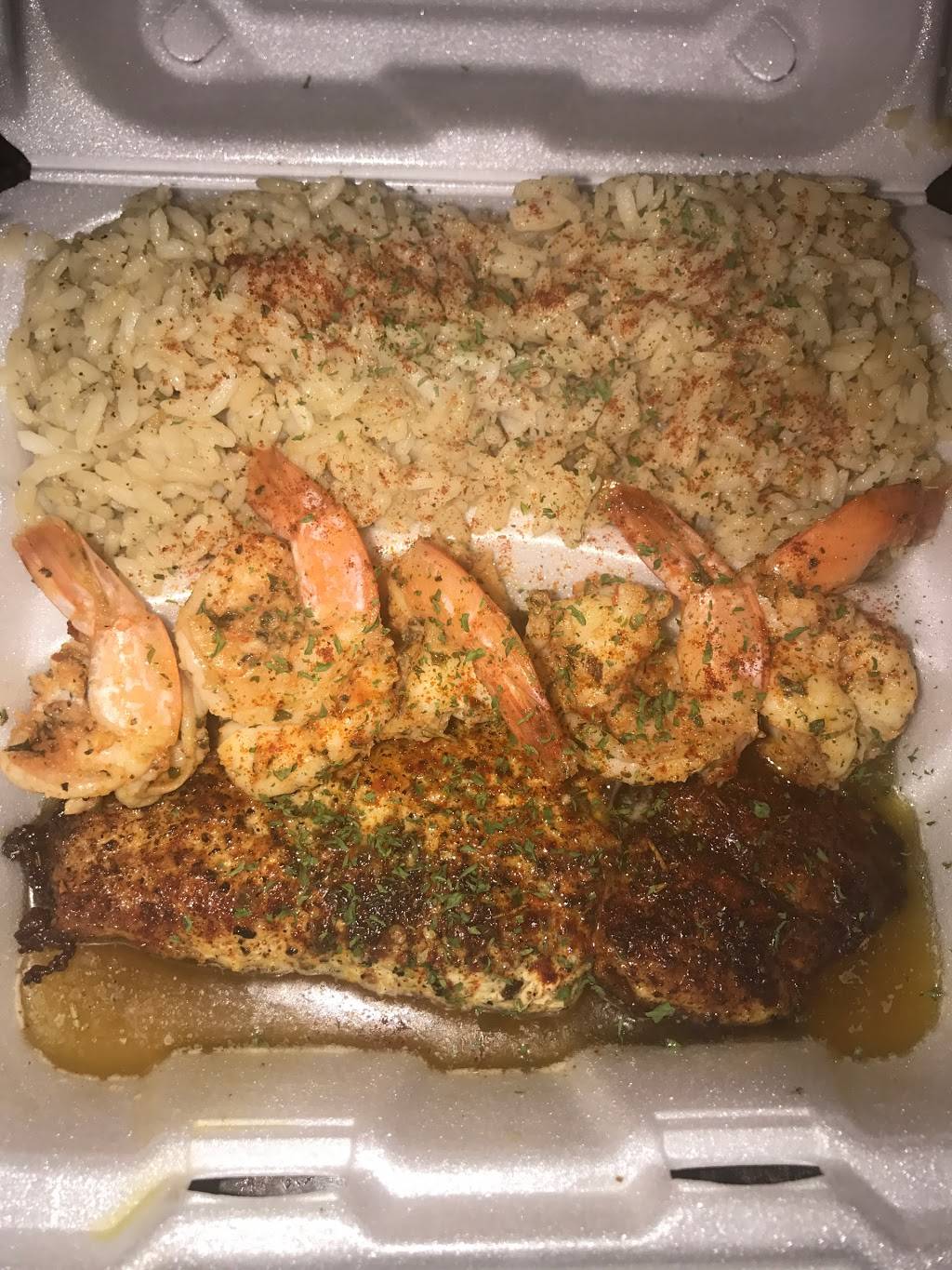 Winnies (Soul Food) | restaurant | 179 Broadway, Amityville, NY 11701, USA | 6315981455 OR +1 631-598-1455