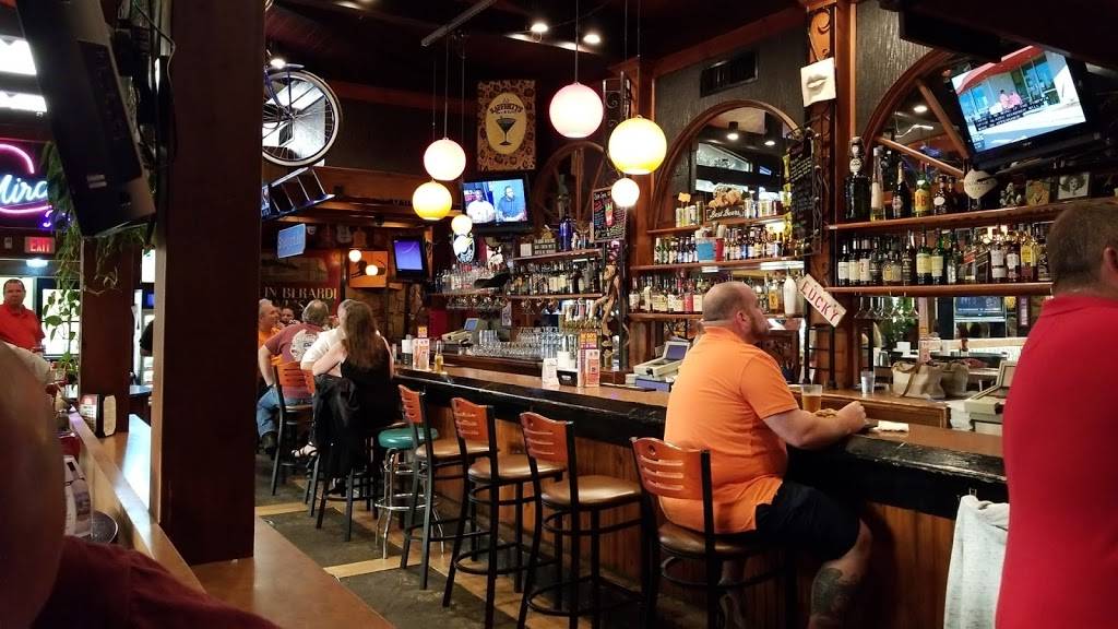 J J Raffertys | restaurant | 847 New Loudon Rd, Latham, NY 12110, USA | 5187836800 OR +1 518-783-6800