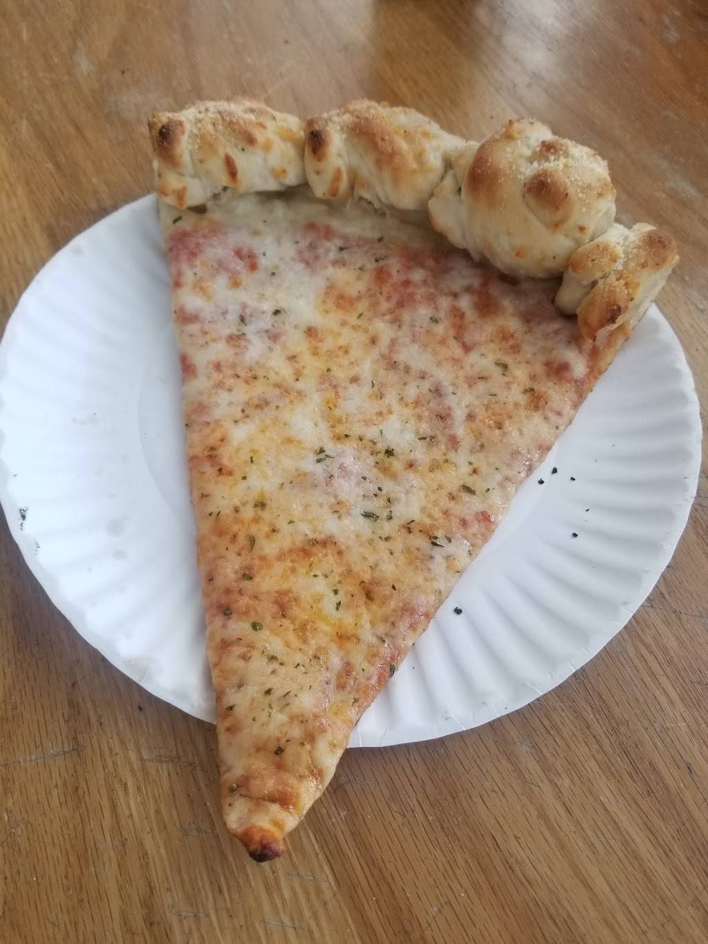 Cherry Grove Pizza | restaurant | 179 Ocean Walk, Sayville, NY 11782, USA | 6315976766 OR +1 631-597-6766