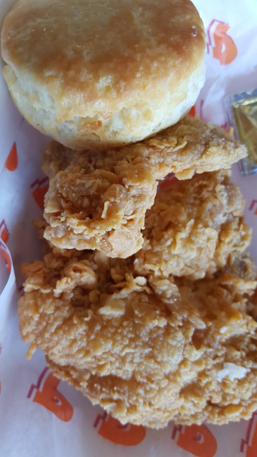 Popeyes Louisiana Kitchen | restaurant | 115 E New Circle Rd, Lexington, KY 40505, USA | 8593670554 OR +1 859-367-0554