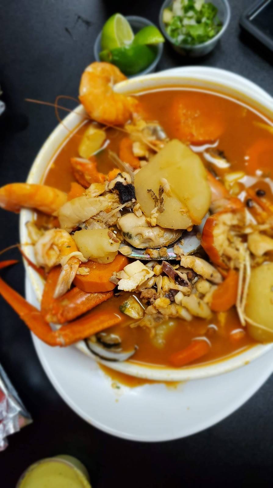 El Narco Taco | restaurant | 14875 Bear Valley Rd, Hesperia, CA 92345, USA | 4422676080 OR +1 442-267-6080