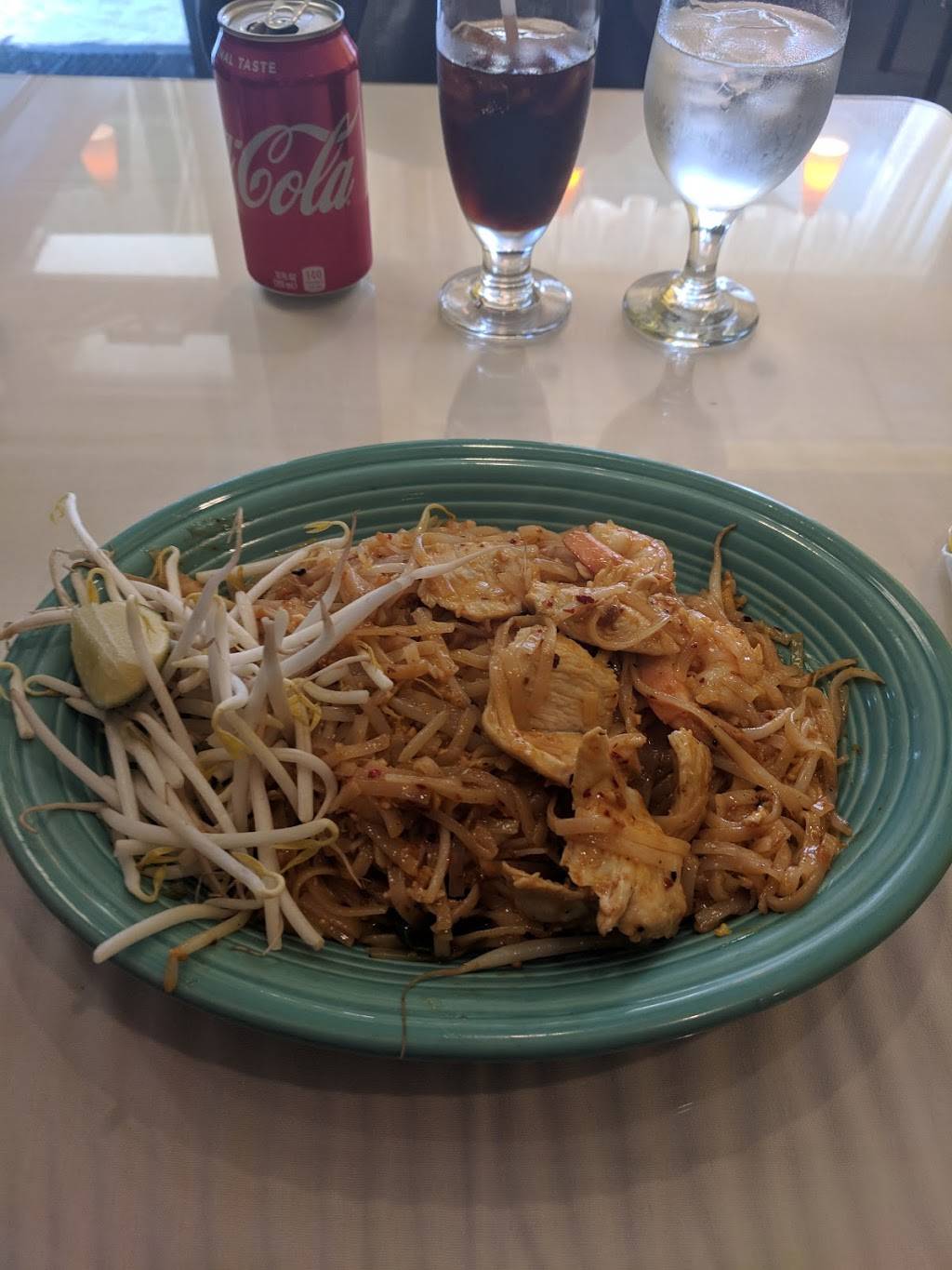 Lemon Thai Cuisine | restaurant | 555 Washington St, Wellesley, MA 02482, USA | 7812376996 OR +1 781-237-6996