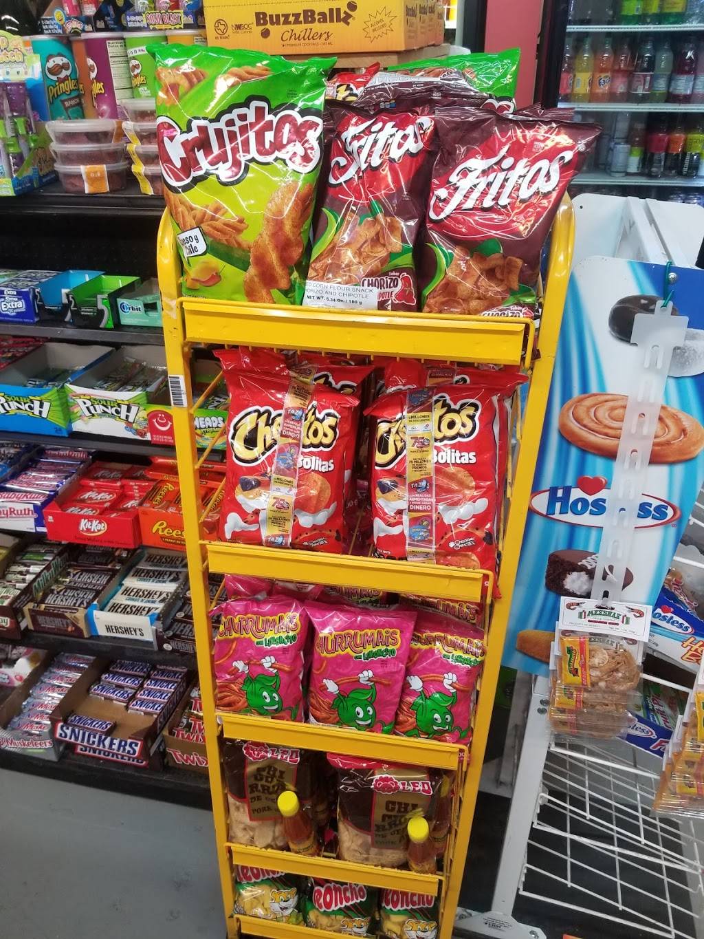 Hugos | restaurant | 1817 S Edgefield Ave, Dallas, TX 75224, USA | 2149433616 OR +1 214-943-3616