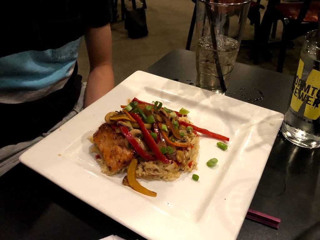 Glendale Grill | restaurant | 65 Glendale St, Easthampton, MA 01027, USA | 4132032300 OR +1 413-203-2300